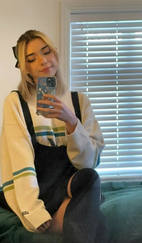 Shubble pornstar erotic photo