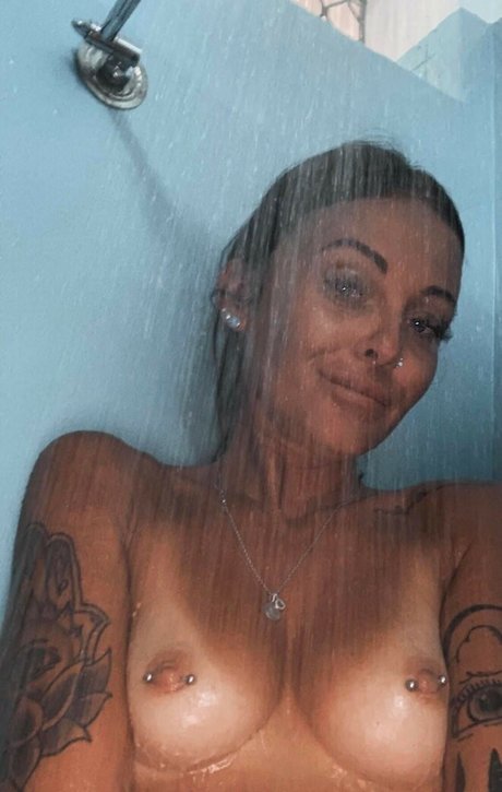 Sammiewammie erotic model img