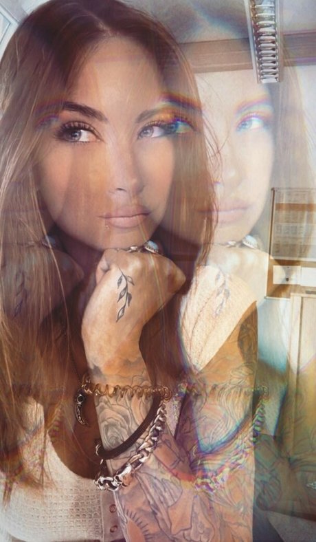 krockig model exclusive picture