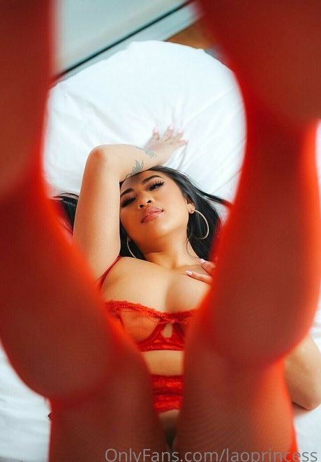 Alicea Inthavong adult model pics