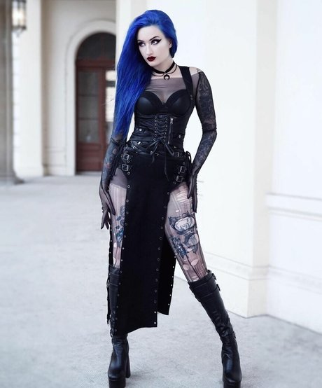 BlueAstrid pornstar pictures