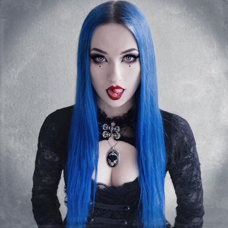 BlueAstrid xxx pornstar archive