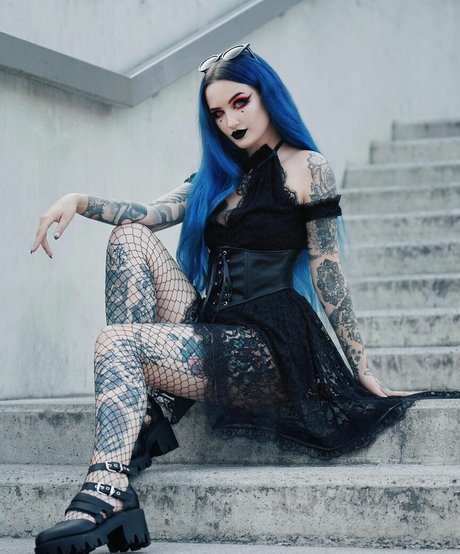 BlueAstrid sexy actress image