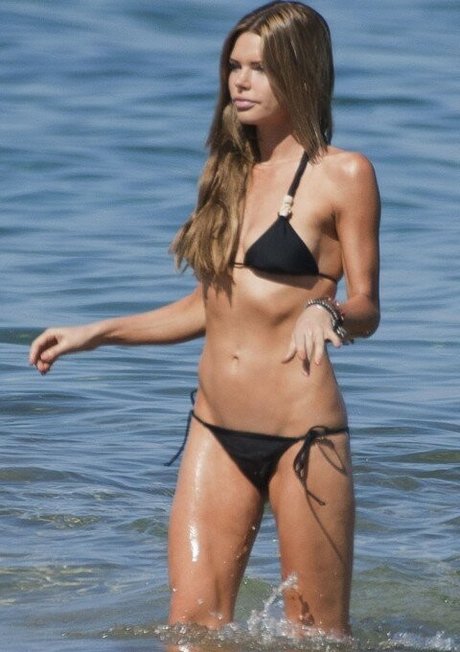 Sophie Monk hd model pictures