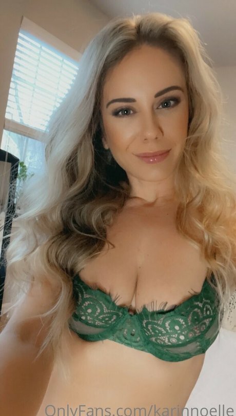 Camwithher pretty pornstar image