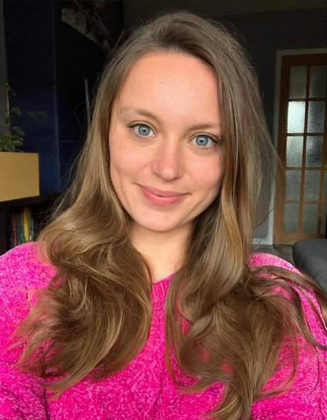 LillyPie adult model photo