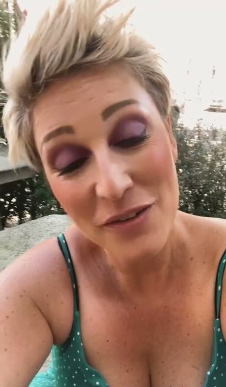 Becky Mantin nude model pictures