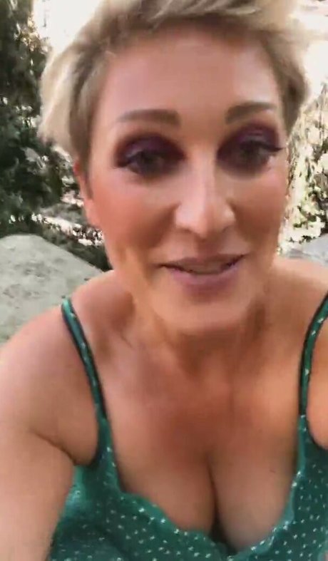 Becky Mantin naked star photo