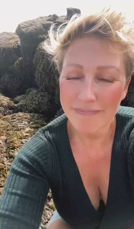 Becky Mantin star art image