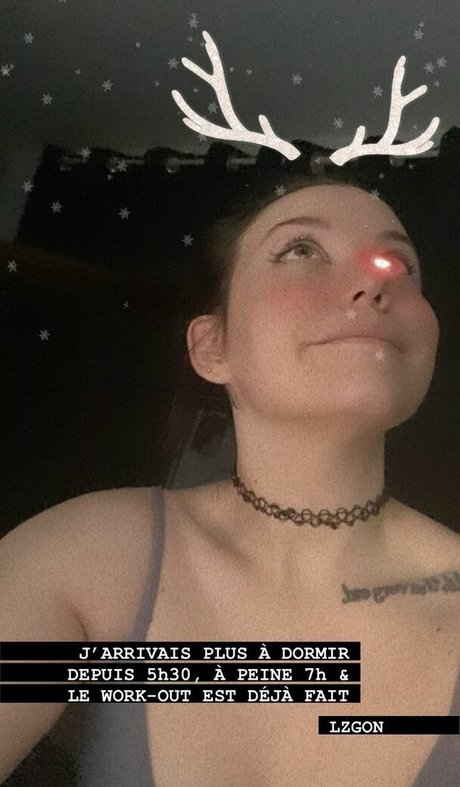 Aayley model hot picture