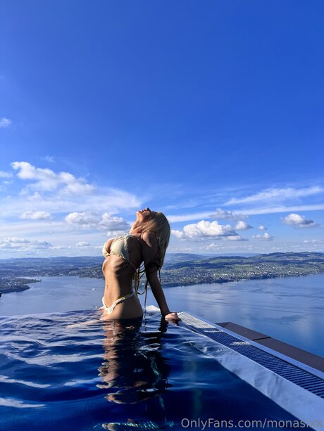 monasixx high quality pornstar gallery