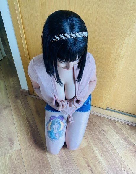 Lavinia Miyazaki best model archive