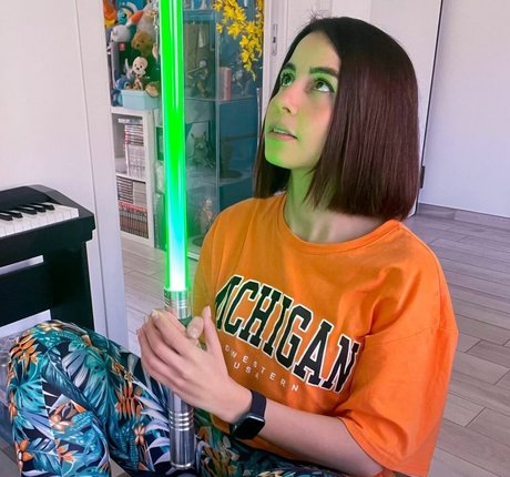 Kurolily naked actress img