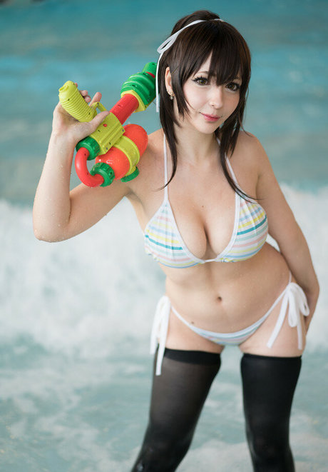 Eclaire model pretty img