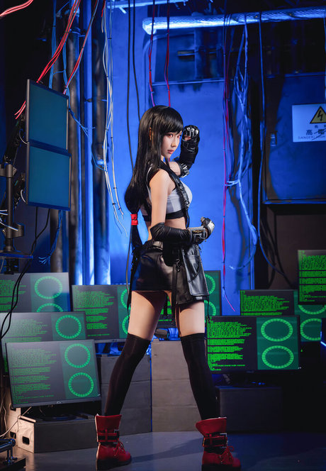 Ely Cosplayer star nudes image