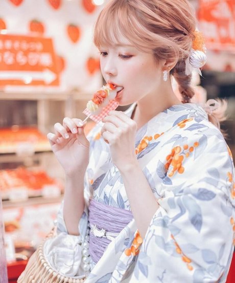 Ely Cosplayer Profile pic