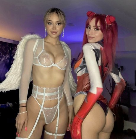 Hanhuts pornstar erotic pic