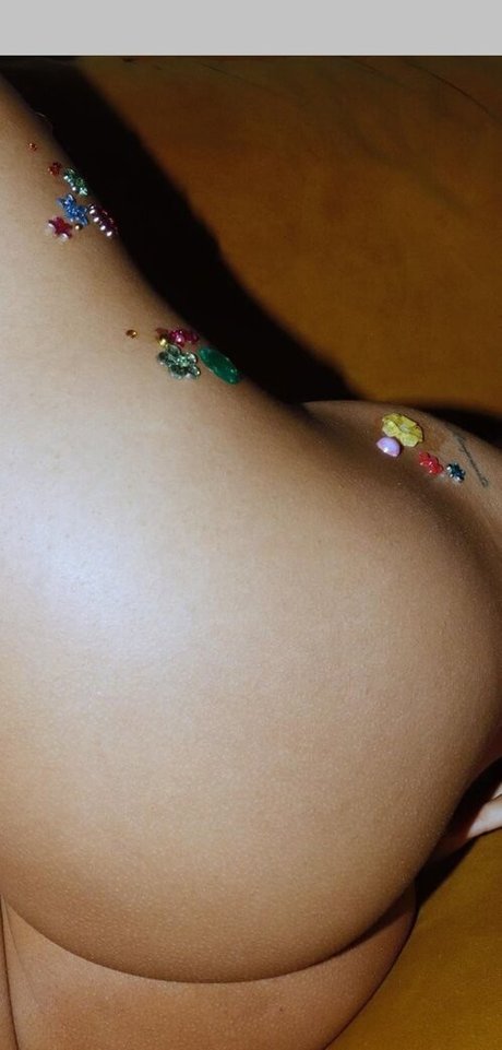 Morenaaluna naked pornstar gallery