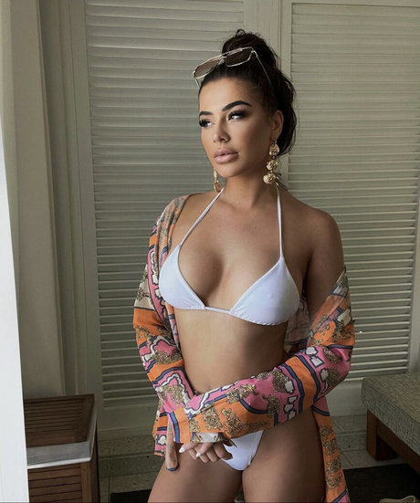 Kobie Dunn naked model gallery