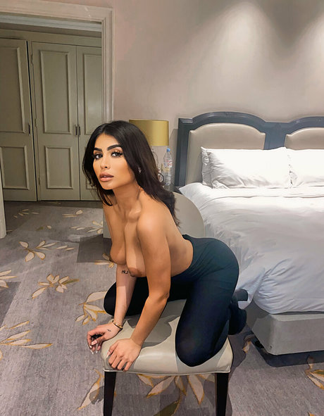 so petrov model hot photo