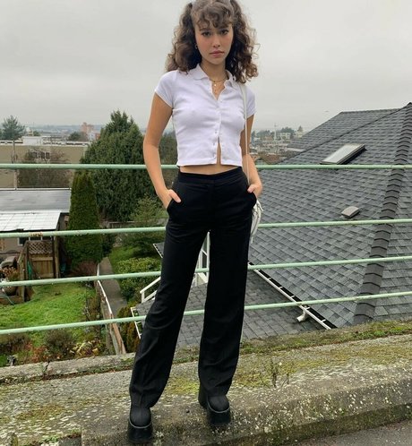 Inyourdre4mz pretty model image