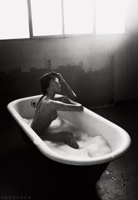 Saju90 pornographic actress photo