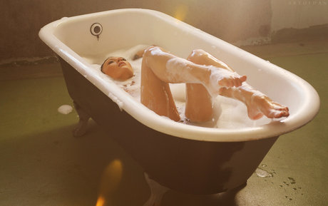 Saju90 star nude photo