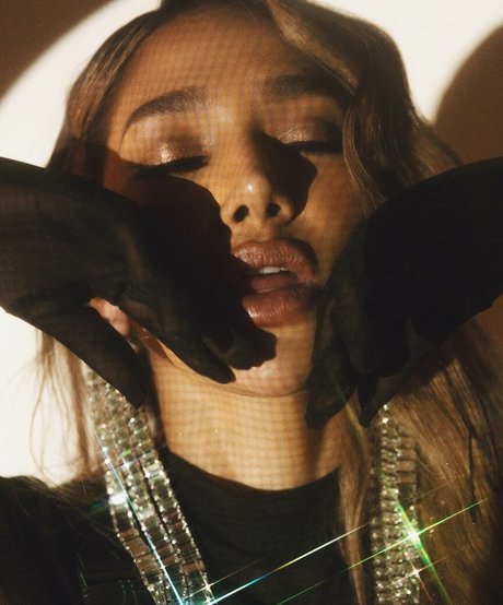 Farina sexy star picture