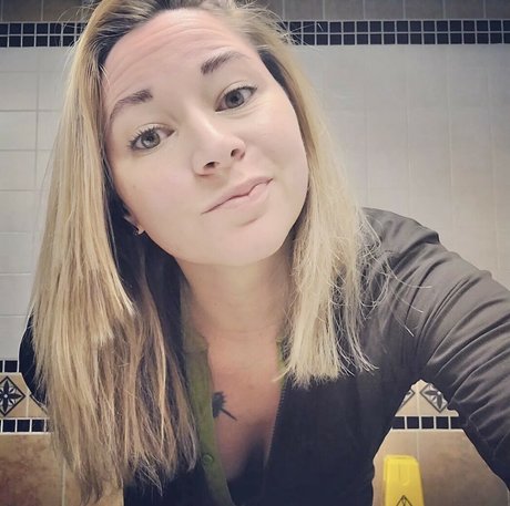 Kryptic Kannoli exclusive actress picture