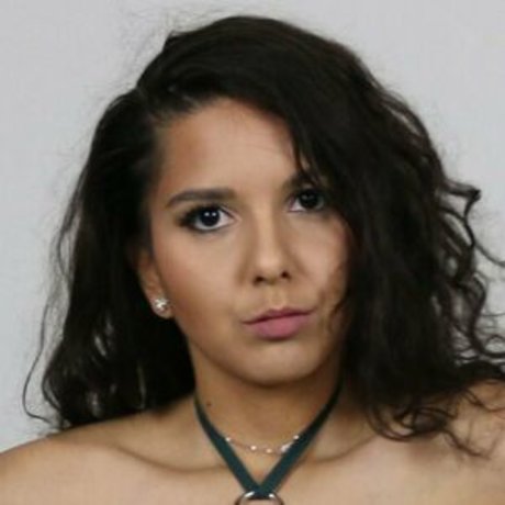 Cheesecake Hey star nude photo