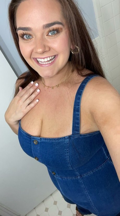 LetsSeeTheWorld05 pornographic actress photos