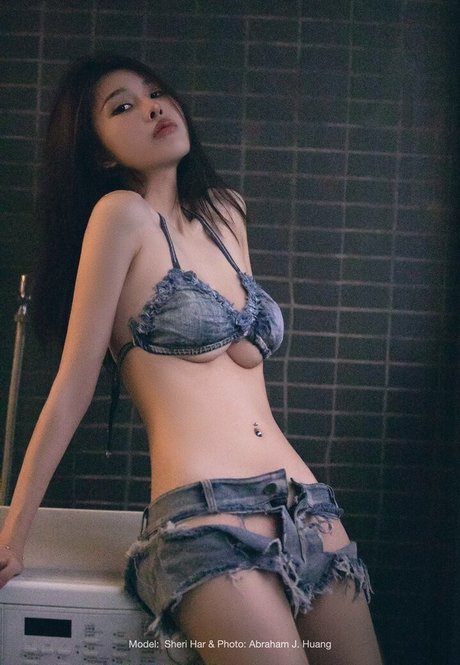 Mavis Pan adult star gallery