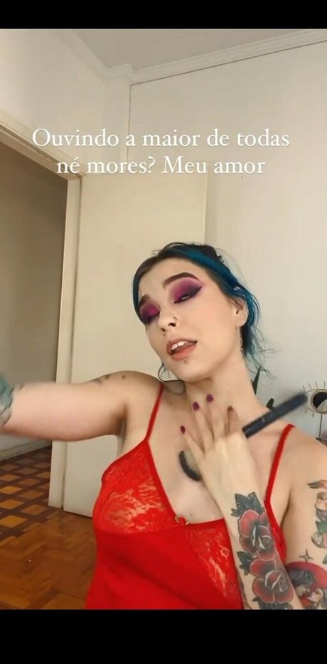 Agatha Barros model free image