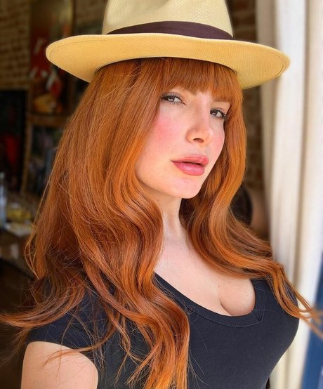 Brenda Olivieri hot model photos