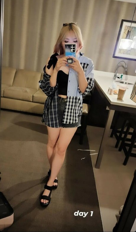 Yvonneflinetv Profile pic