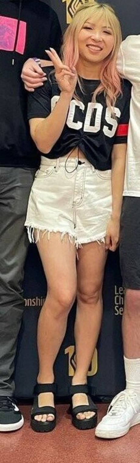 Yvonneflinetv beautiful pornstar photos