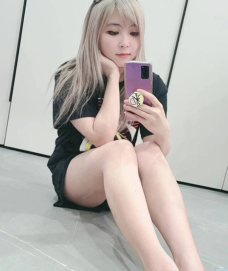 Yvonneflinetv hd actress images