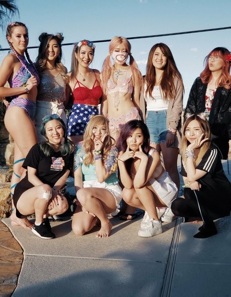 Yvonneflinetv pornstar art pic