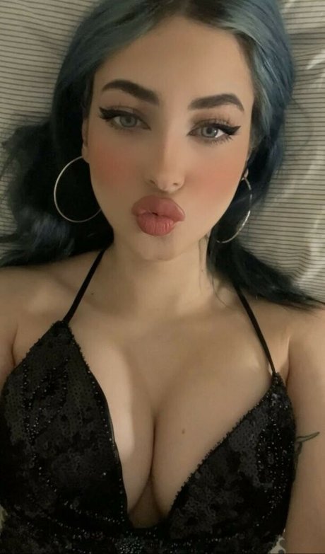 MarieMoone naked star photos