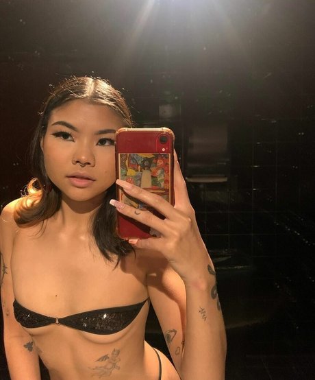 corademie pretty actress photos