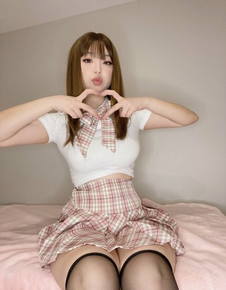 mimieeei art actress picture