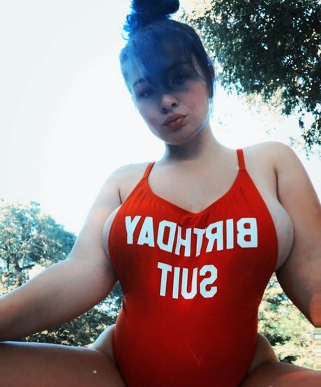 Elsalmorton pretty actress pic