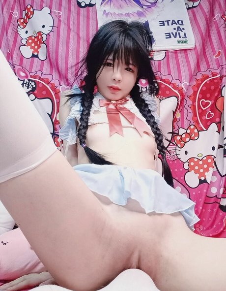 DollyMew art star pictures