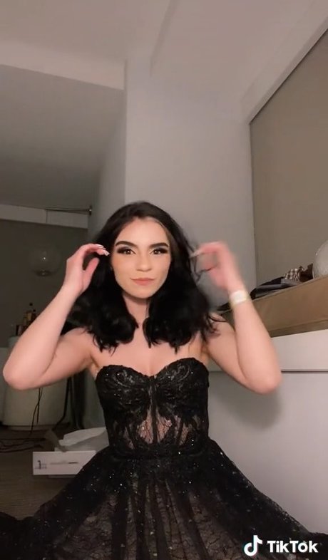 Aviva Sofia star best pictures