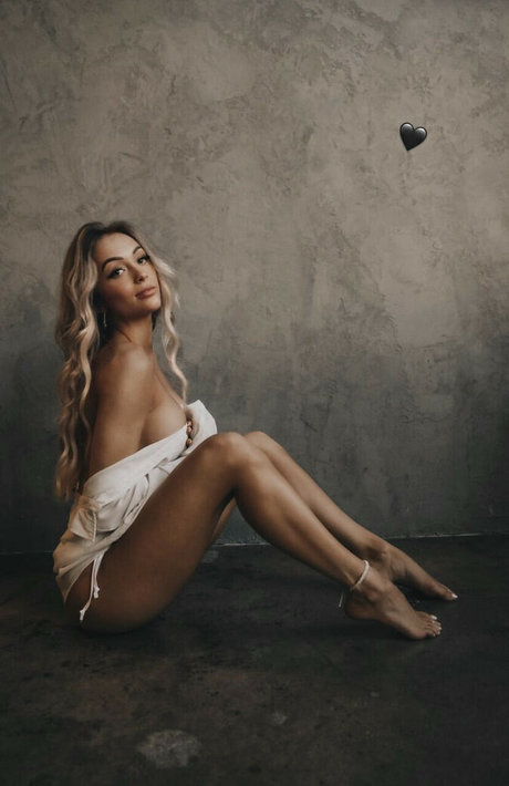 Ambrielle high quality star galleries