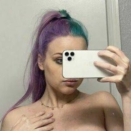 Daniinsfw star hot pic