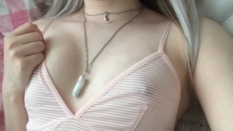 Lunar xo pornstar naked images