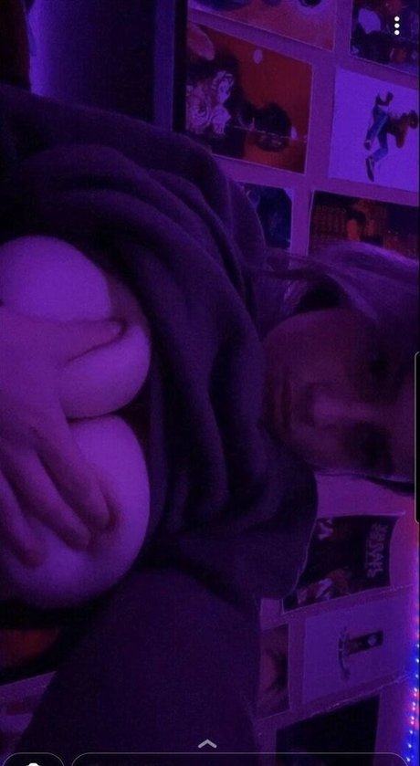 Itsadelecash hot actress archive