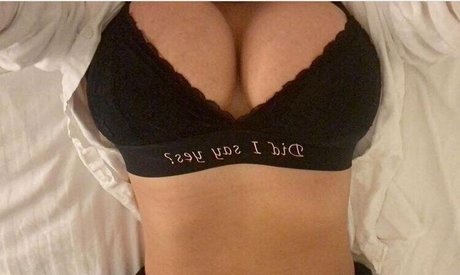 Amelia Tidd hot actress galleries