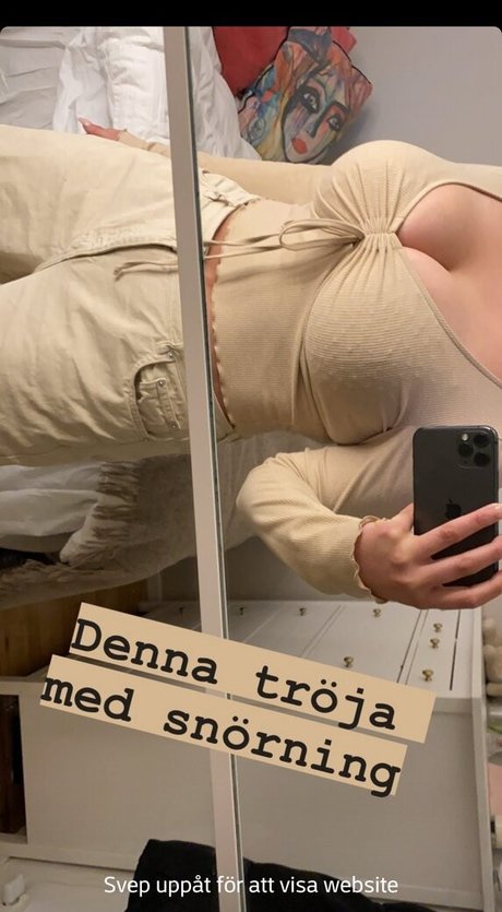 Amelia Tidd star art photos